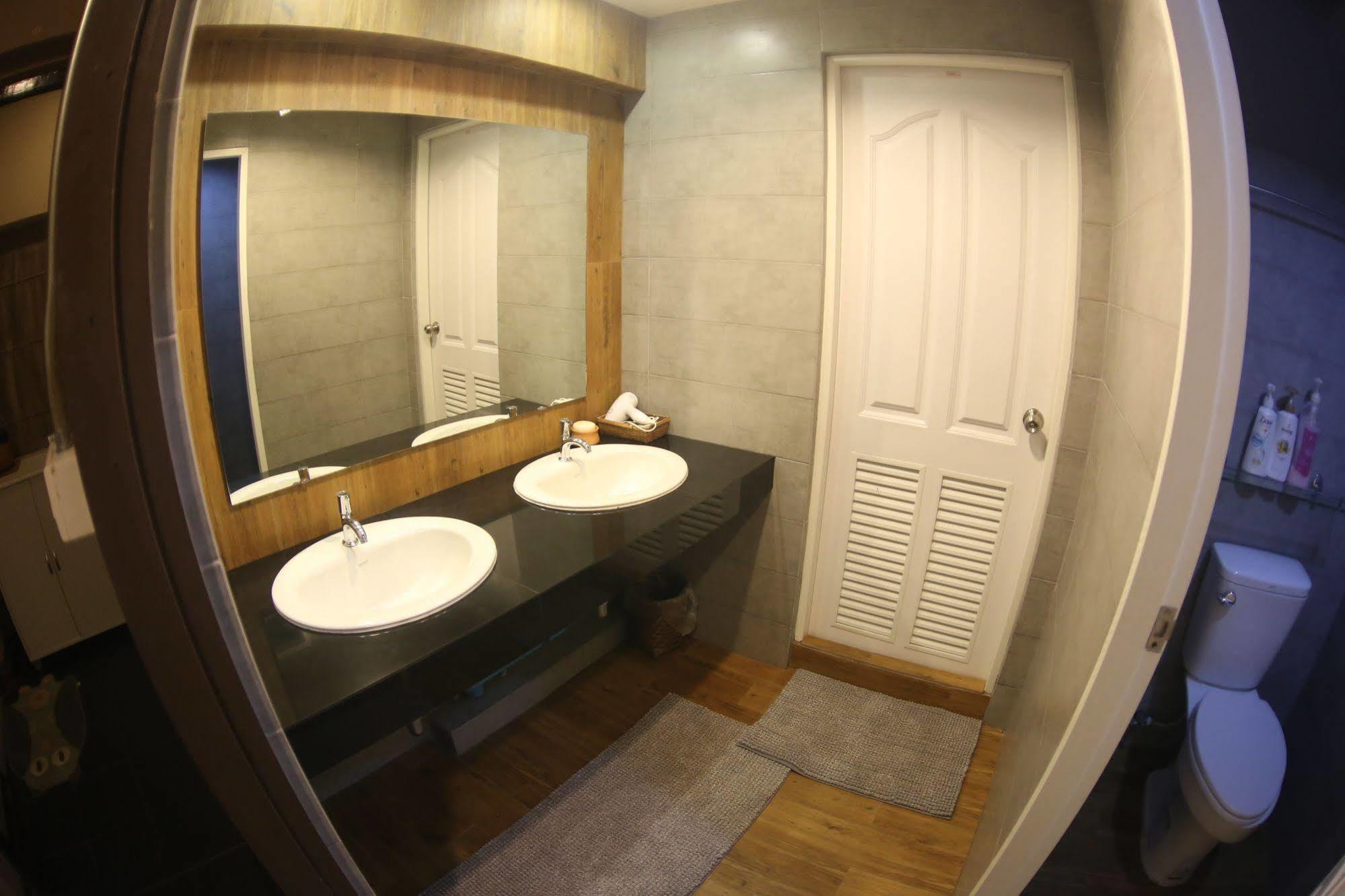 A Pousada Ashi Poshtel Chiang Mai Exterior foto